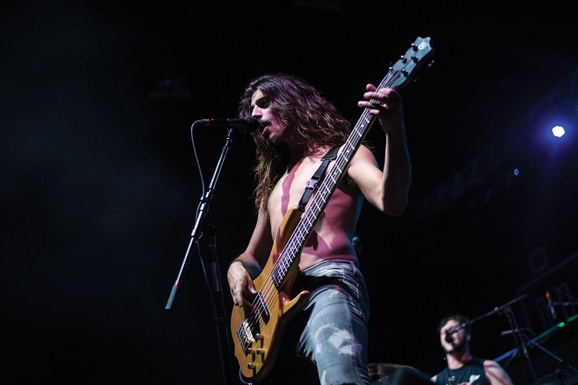 10-5 Alien Weaponry.jpg